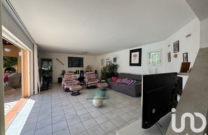 Vente Maison traditionnelle 6 pièces — photo 2