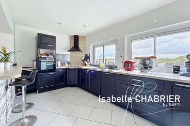 Maison 7 pièces 253000 €