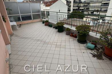 Appartement 2 pièces 890 €