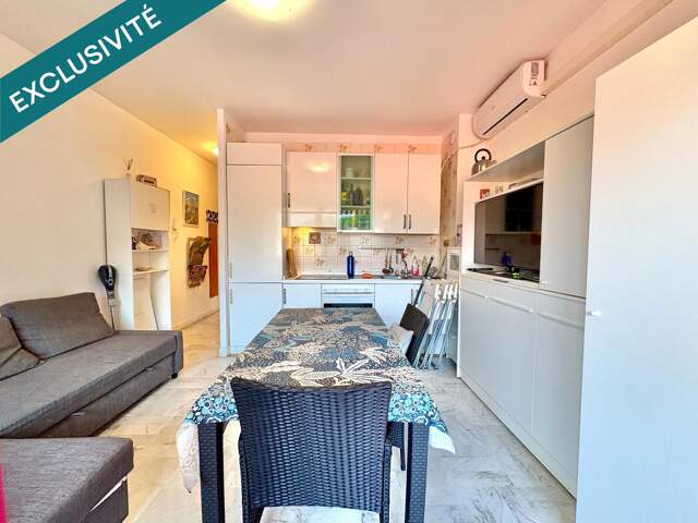 Studio avec parking quartier de la plage RCM — photo du bien