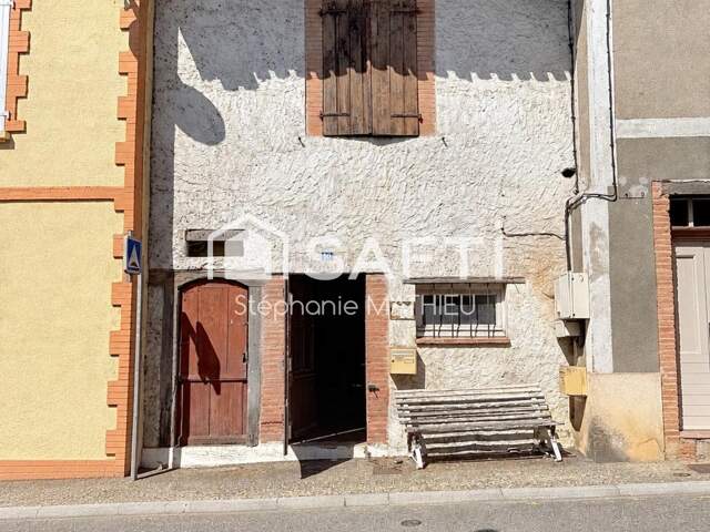 Investisseurs : potentiel à exploiter en coeur de village ! — photo du bien