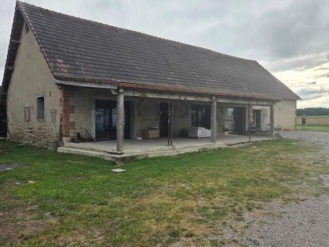 Maison 210 m² plain pied secteur calme avec garage 200 m² — photo du bien