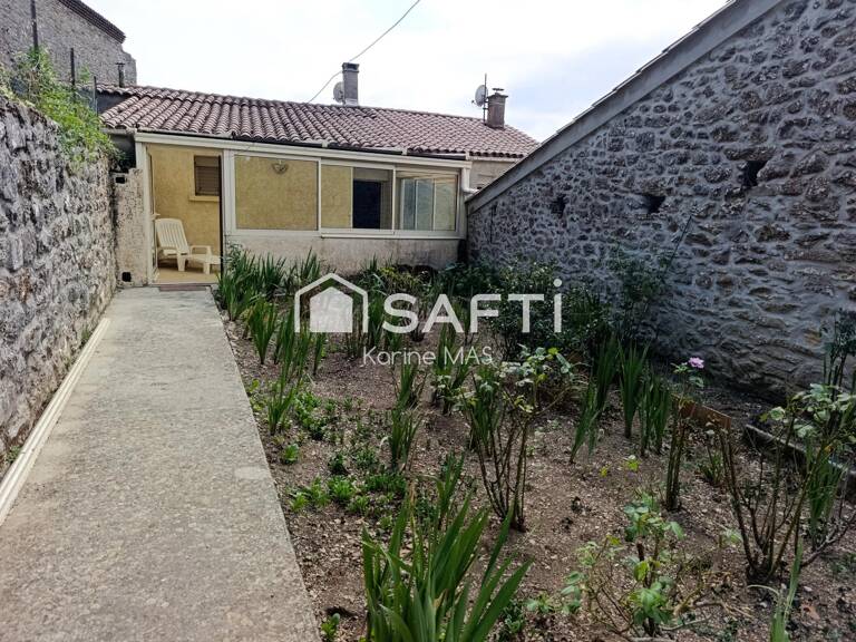 Maison avec jardin et dépendances — photo 1