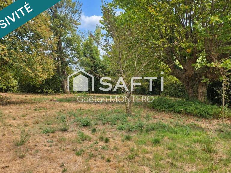 À VENDRE  TERRAIN  HYPERCENTRE PARENTIS-EN-BORN — photo 1