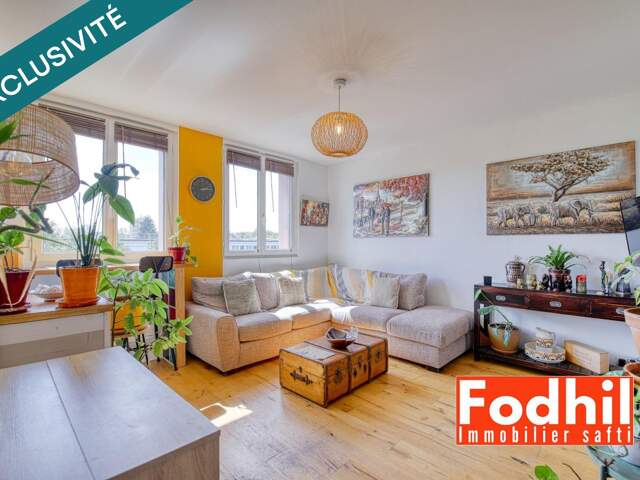 Appartement 3 pièces de 47 m², 2 chambres avec cave et parking en stationnement libre. — photo du bien