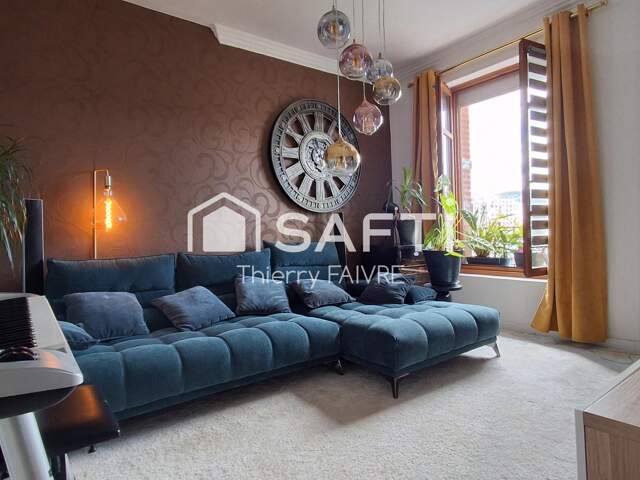 Appartement rénové avec garage, ascenseur — photo du bien