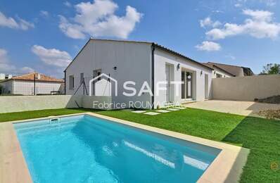 Villa de 93 m² avec trois chambres et piscine. — photo du bien