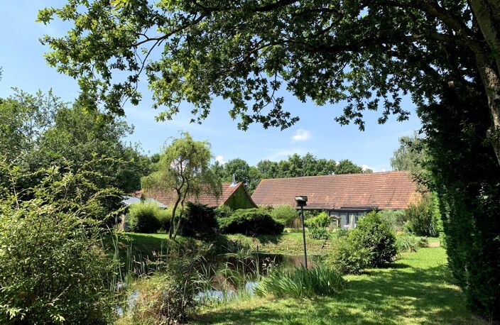 Magnifique ensemble Bressan situé dans un écrin de verdure — photo 2