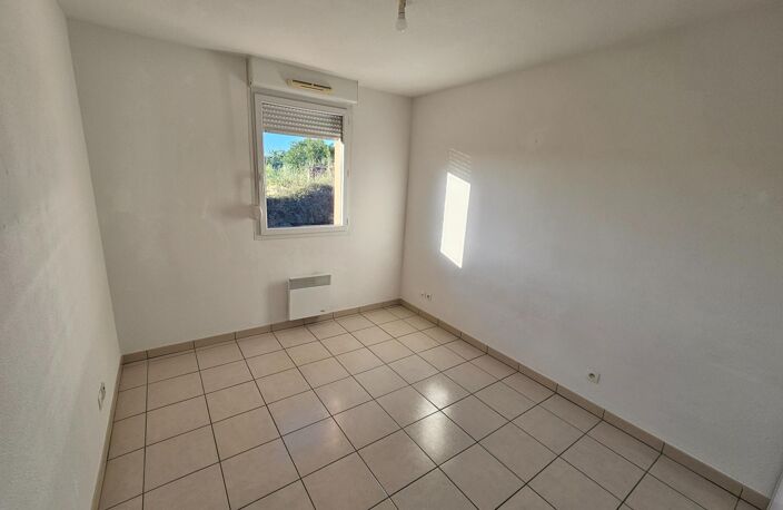 Appartement F3 Creuzier-le-Vieux 56 m² avec piscine dans la résidence — photo 4
