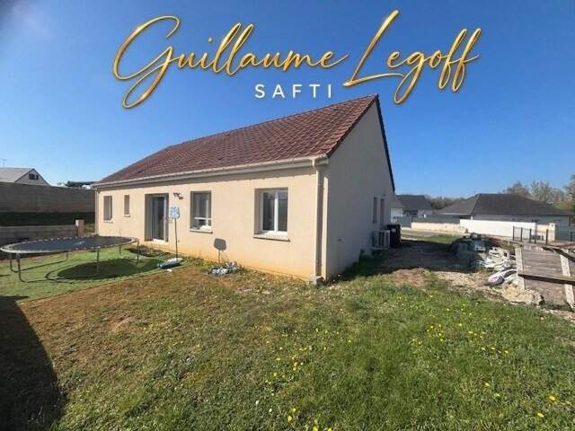 Maison récente de plain-pied avec 4 chambres — photo du bien