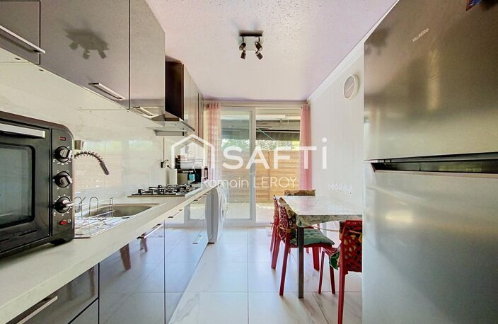 T4 lumineux avec 3 chambres et superbe terrasse de 16 m² à Talence Thouars — photo 2