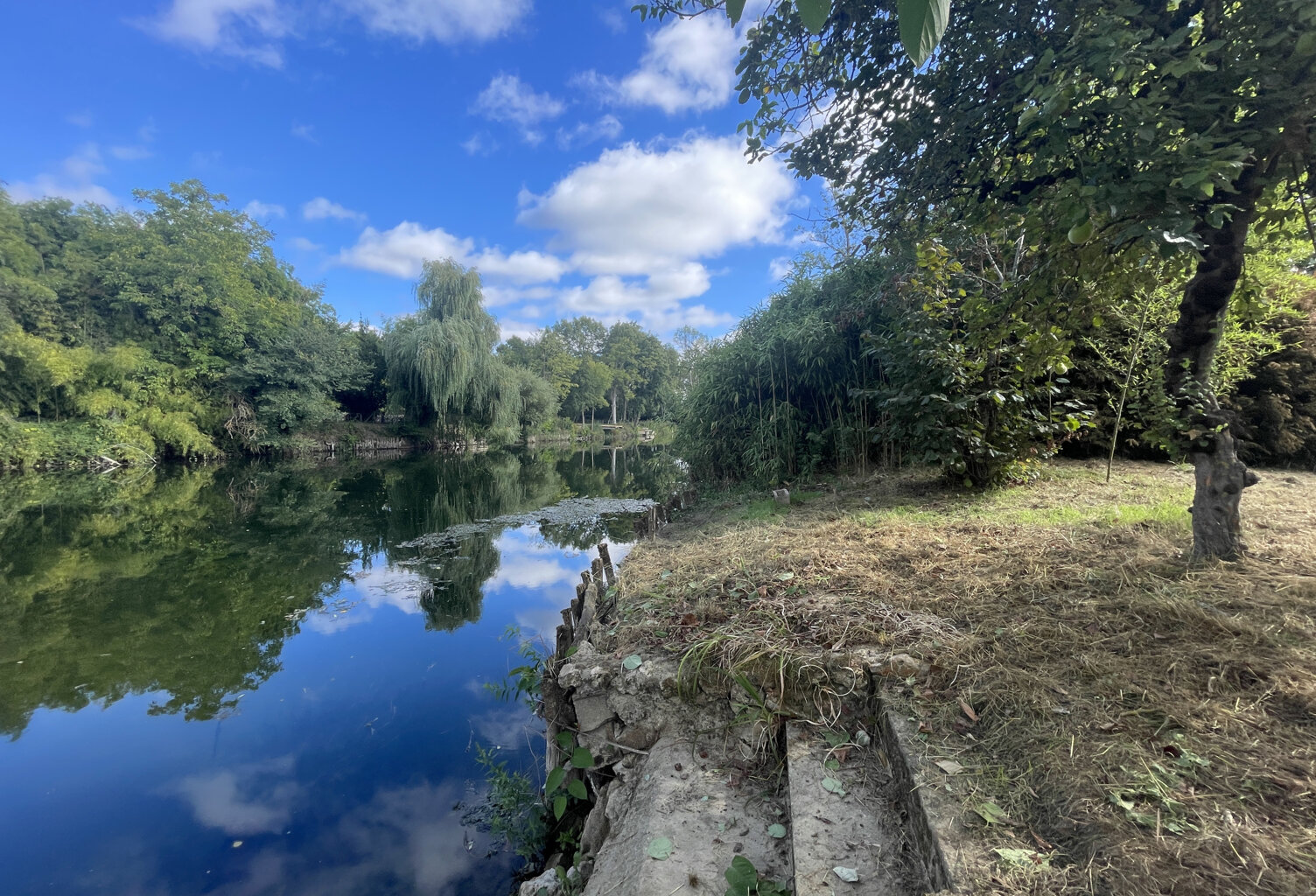 La nature au bout du jardin, avec accès direct au Clain — photo 1