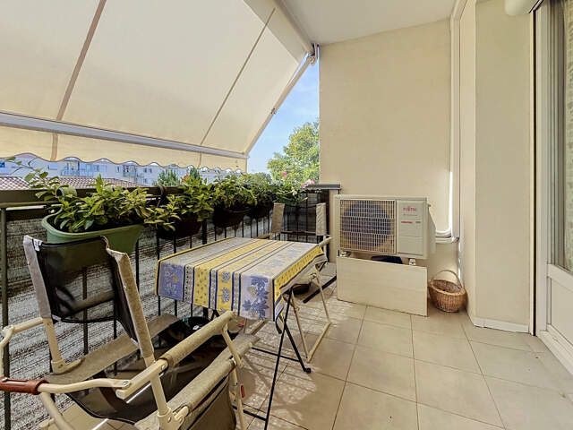 F3 de 67 m2 evolutif en F4 avec balcon, parking et cave — photo du bien