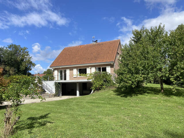 Maison individuelle dans un parc arboré avec plan d'eau Sect — photo du bien