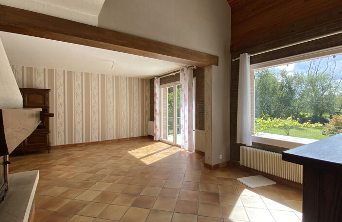 Maison individuelle dans un parc arboré avec plan d'eau Sect — photo 3
