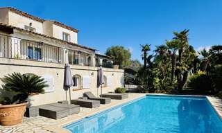 Maison 6 Pièces 328 m² à louer à Nice (06000)