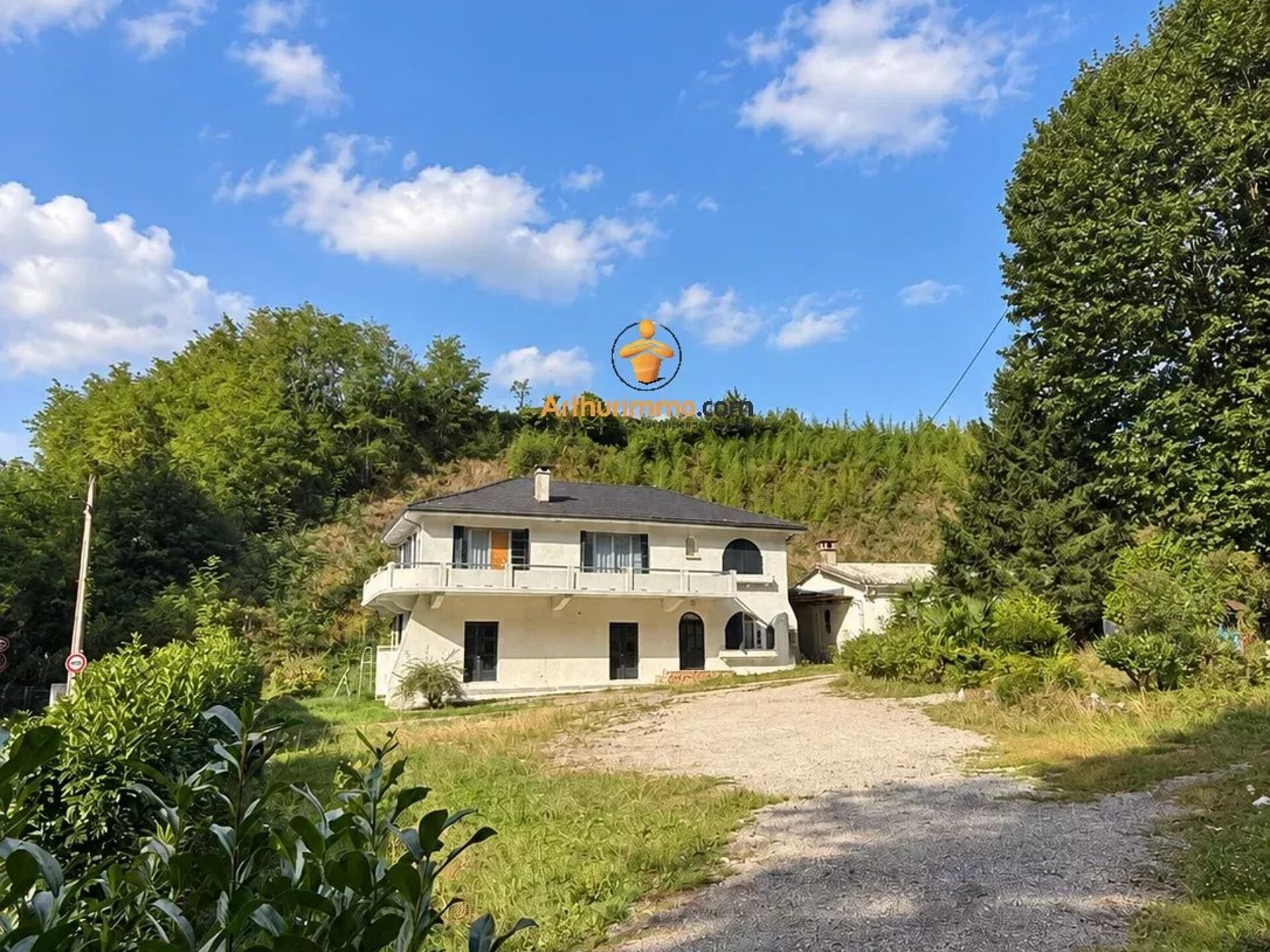 Immeuble 17 pièces 213 m² · à Lourdes · 213 m² · 395 000 €