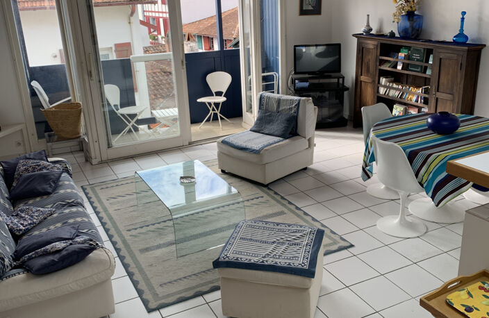 A DEUX PAS DE LA PLAGE, en centre ville, spacieux T3 avec PA — photo 3
