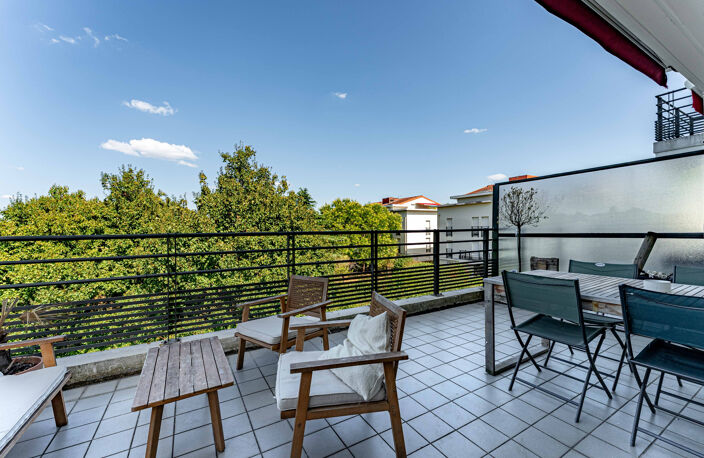 EXCLUSIVITÉ   MEYZIEU   T3 76 M2 AVEC TERRASSE — photo 2