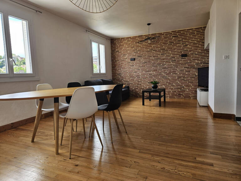 Beau T3 meublé et rénové — photo 1