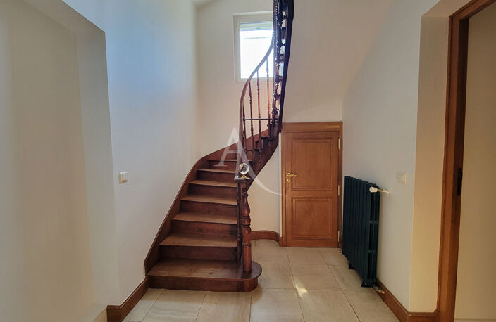 Haut d'IDRON  - Proche Mairie — photo 4