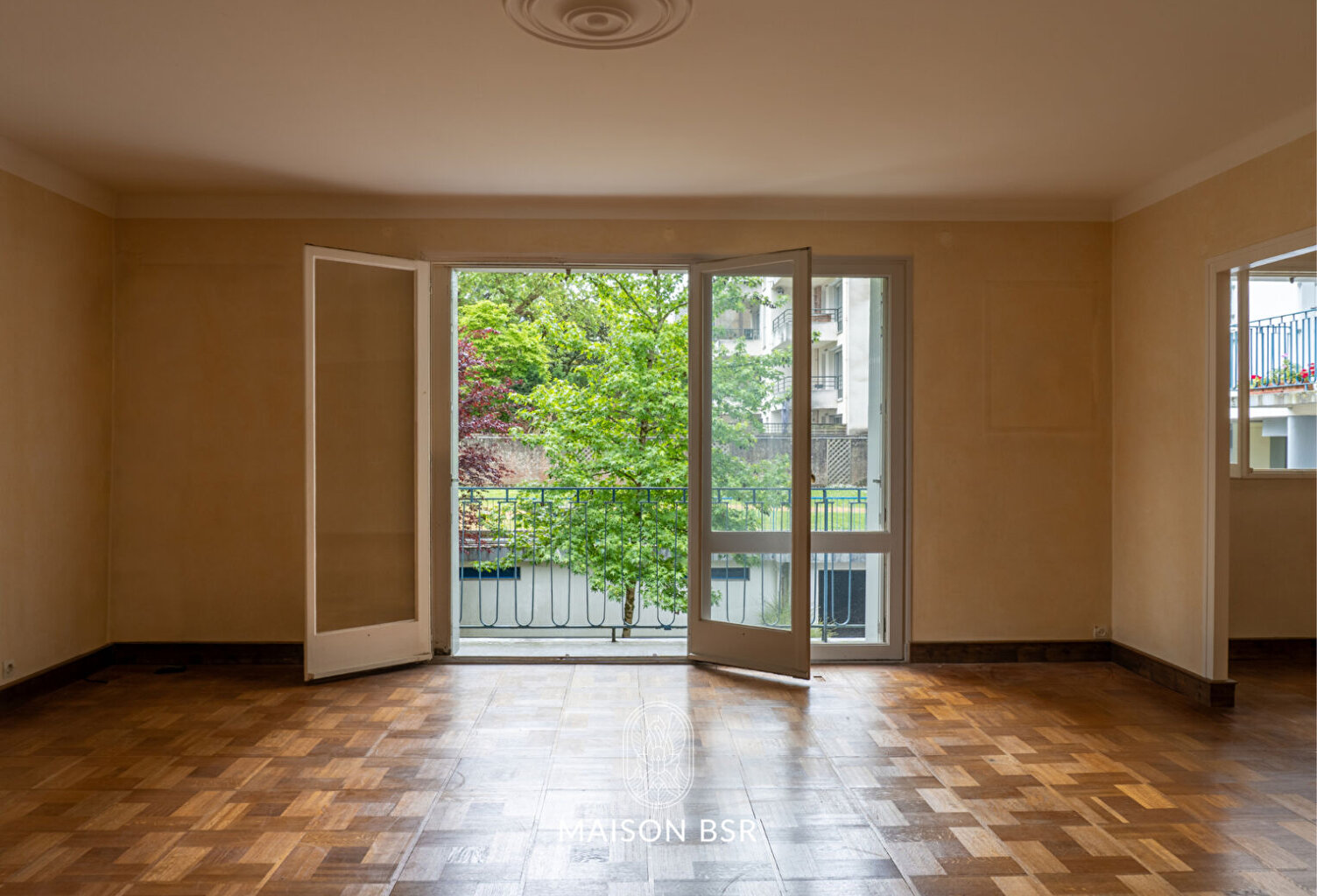 Appartement MELLINET 4 pièces 106 m2 avec parking — photo 1