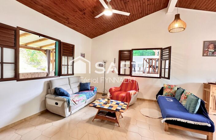 Jolie maison de plain-pied avec piscine et jardin — photo 5