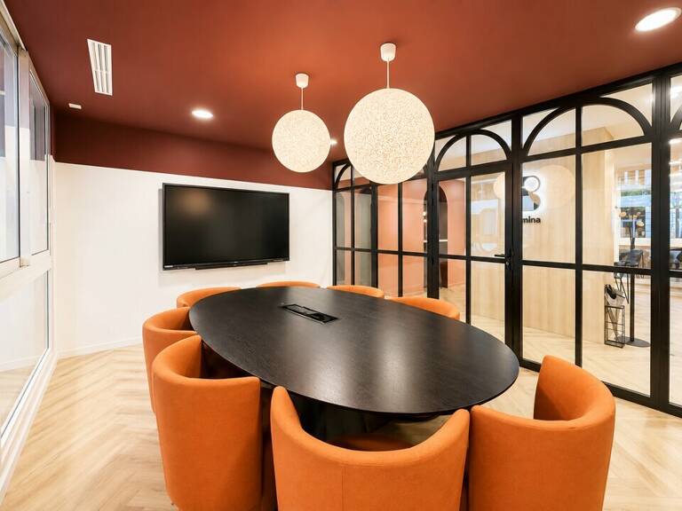 BUREAUX à LOUER — photo 1