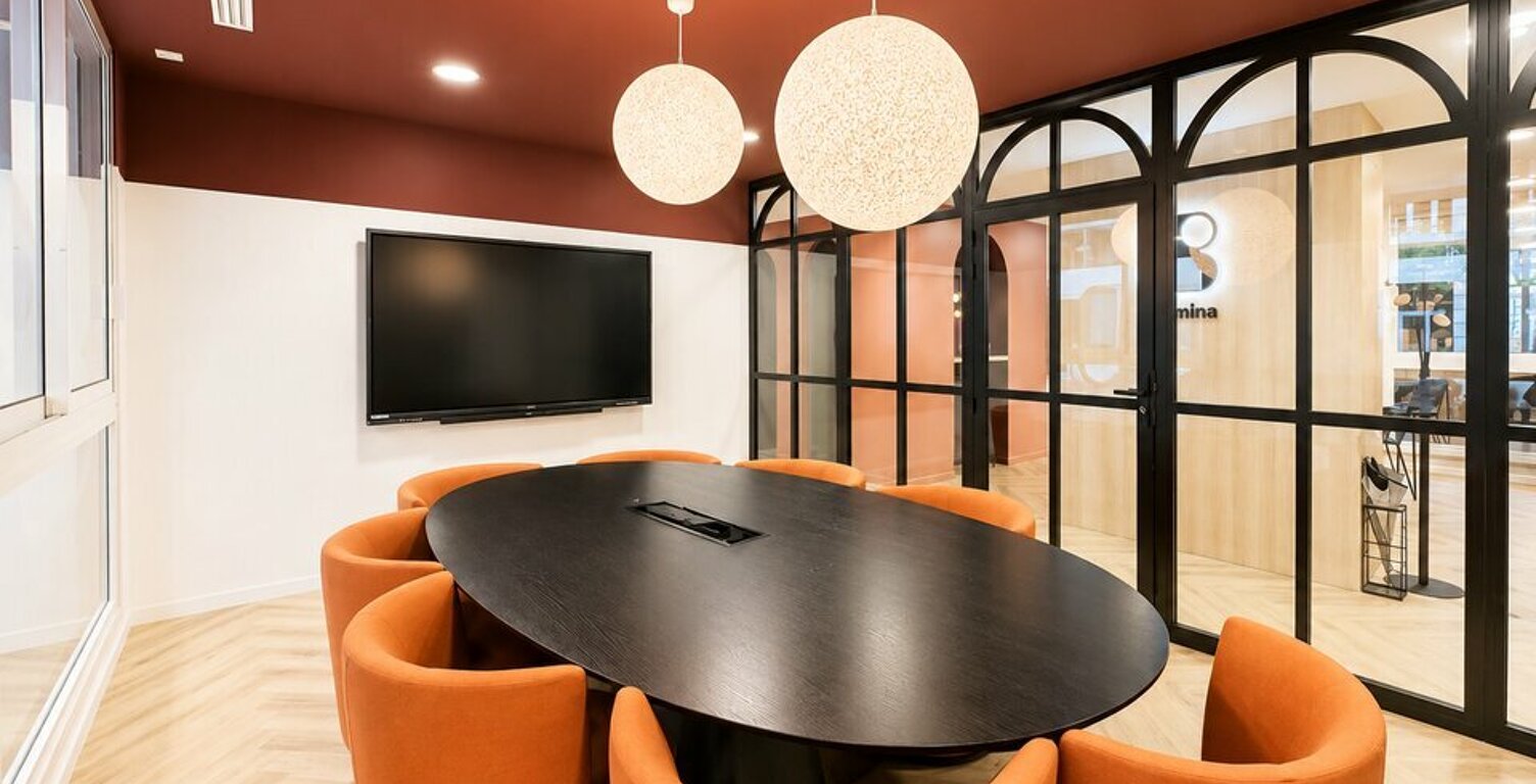 BUREAUX à LOUER — photo 1