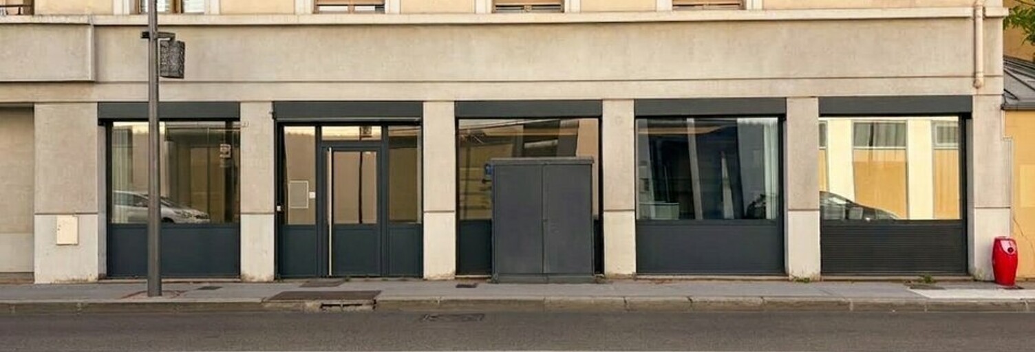 Commerce  168 m² à louer à Tassin-la-Demi-Lune (69160)