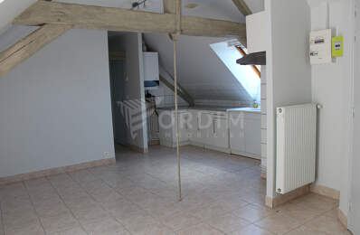 AUXERRE, appartement F2 dans petit immeuble — photo du bien