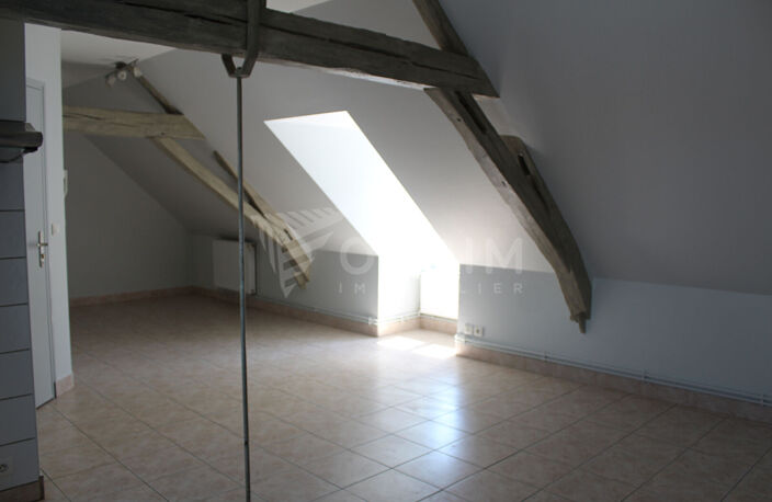 AUXERRE, appartement F2 dans petit immeuble — photo 2