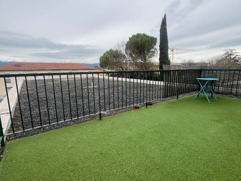 Appartement T2 avec balcon,garage et cave ! — photo 1