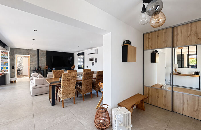 Tour de mare,  Villa 156 m² entièrement rénovée avec piscine — photo 5