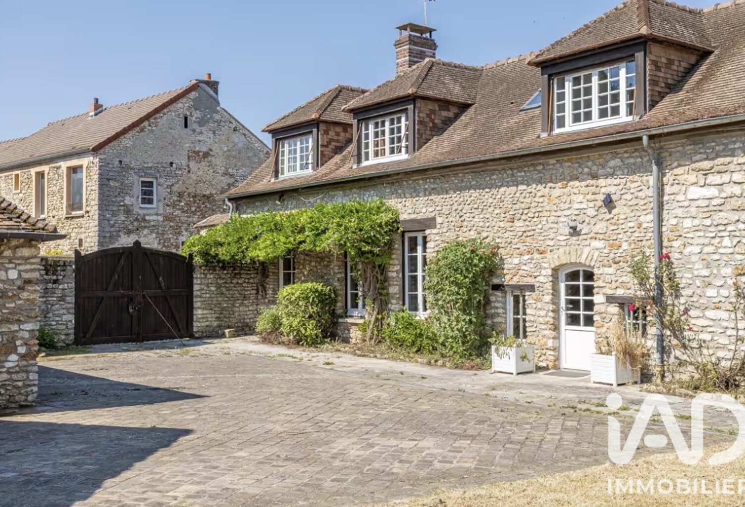 Vente Maison de campagne 7 pièces — photo 1