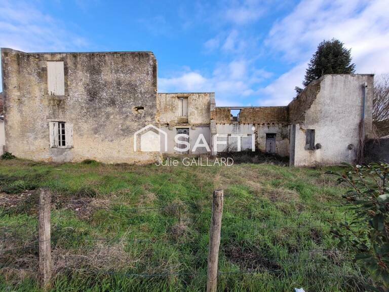 *** Bâtisse en pierres de 314 m2 à rénover entièrement *** — photo 1