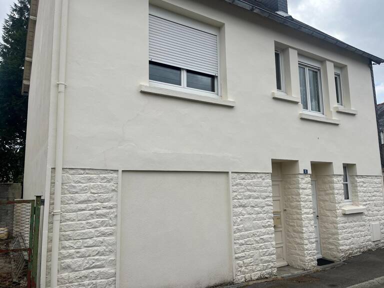 Maison atypique avec salle de cinéma — photo 1