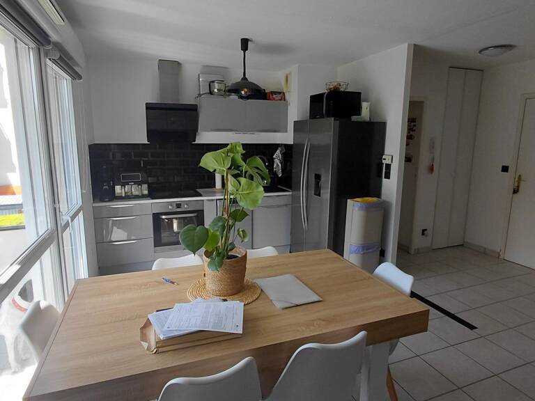 COURNON, T2 de 42 m2 avec balcon au 1 er étage — photo 1