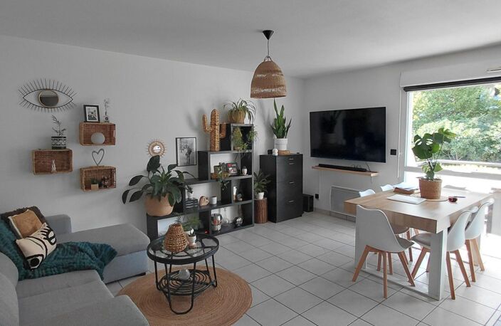 COURNON, T2 de 42 m2 avec balcon au 1 er étage — photo 2