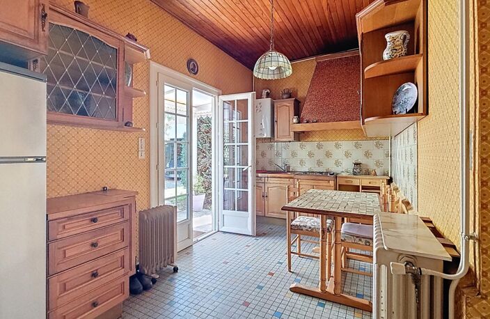 Maison pierre 1900 à mettre au gout du jour, fort potentiel — photo 5