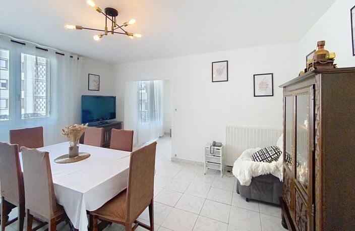 APPARTEMENT T4/5 80m2 AU PIED DU TRAM — photo 2