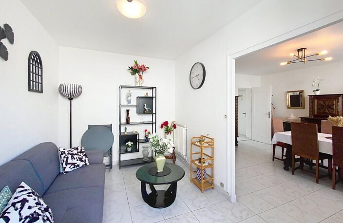 APPARTEMENT T4/5 80m2 AU PIED DU TRAM — photo 3