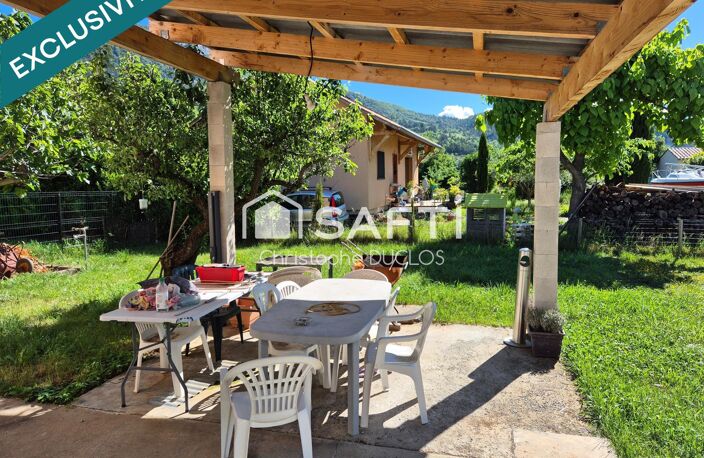 Spacieuse maison avec jardin et garages. — photo 2