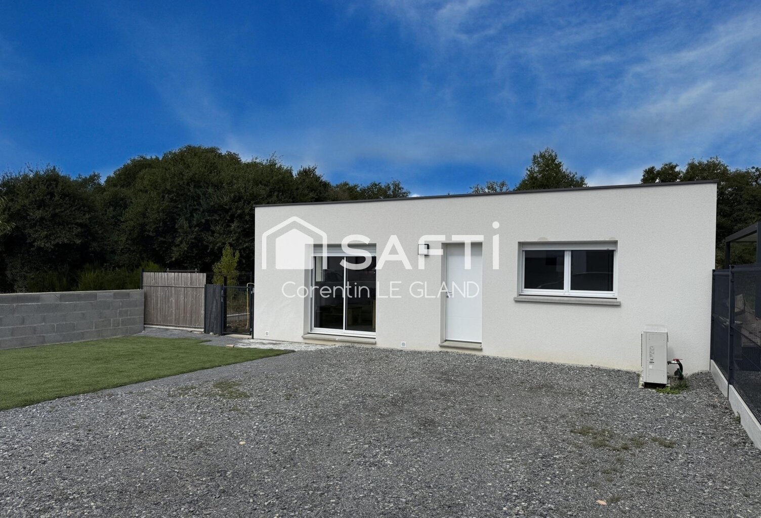 Maison contemporaine de plain-pied — photo 1