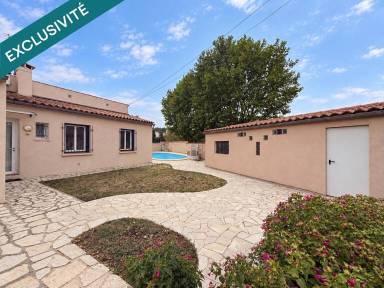 Prête à emménager ! Maison de plain-pied avec piscine, véranda et dépendance — photo 1