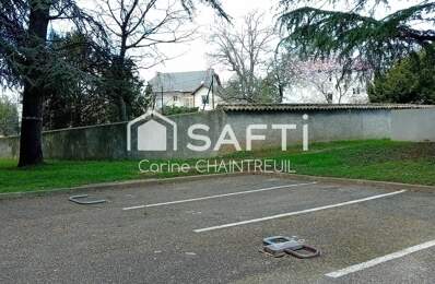 !! Place de parking en plein cœur de Bron !! — photo du bien