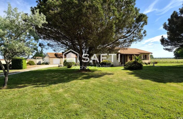Maison sans vis-à-vis avec double garage, hangar et dépendances — photo 3