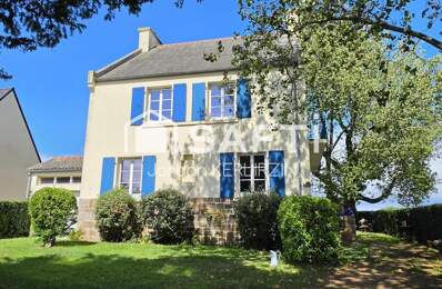 Maison de bourg de 131 m²  6 pièces  4 chambres  Terrain de 795 m² — photo du bien