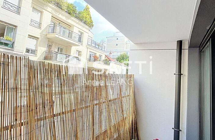 Montrouge  3 pièces récent, balcon, métro — photo 3