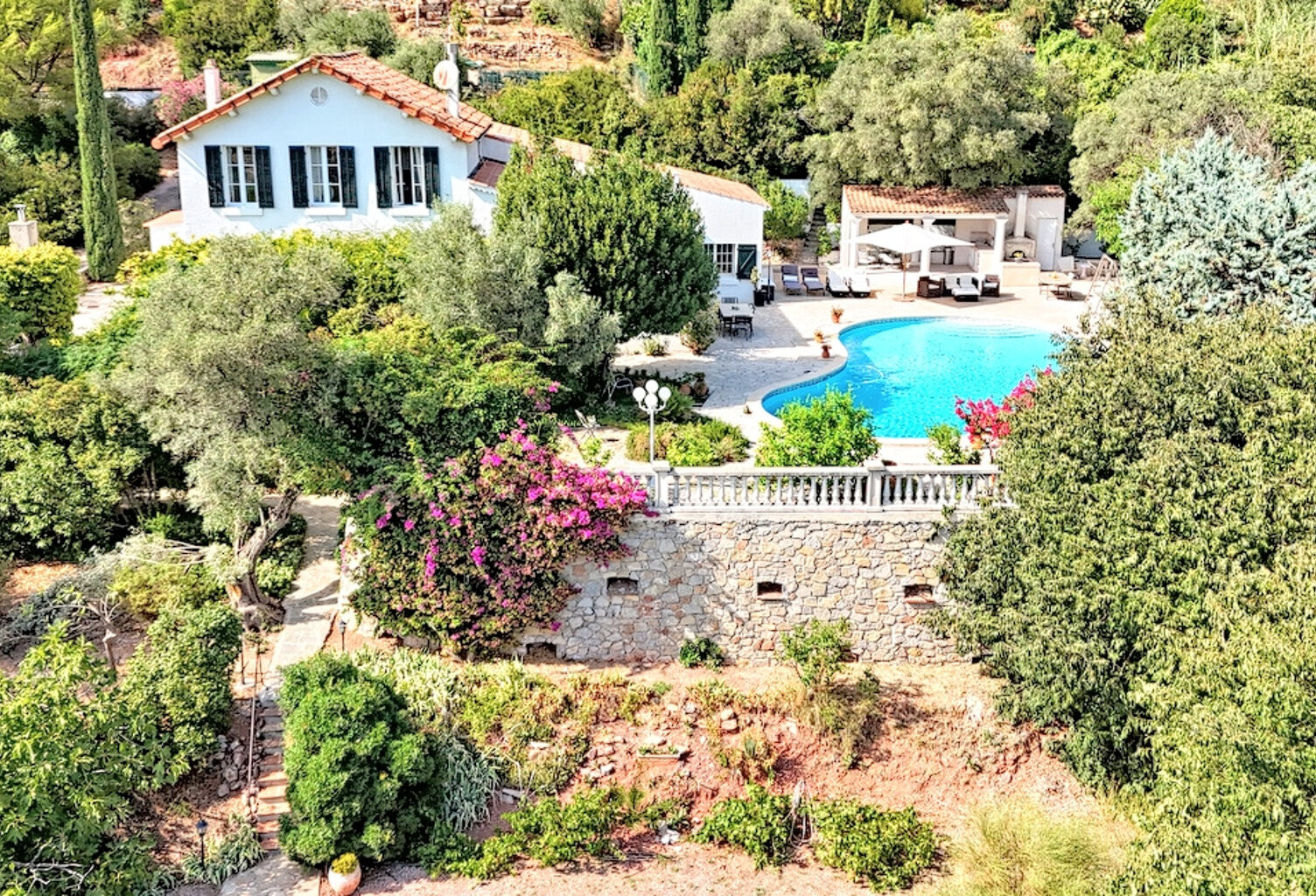 M2328 - LA VALETTE DU VAR - L'Ozone- Maison familiale - piscine - garage — photo 1